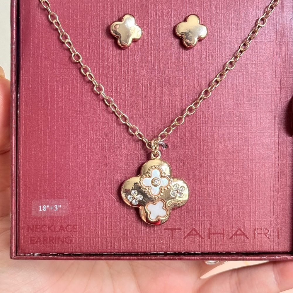 Tahari Gold Floral Necklace Set - Picture 4 of 4